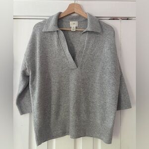 H&M Gray‎ Sweater Size Medium Polyester Blend EUC